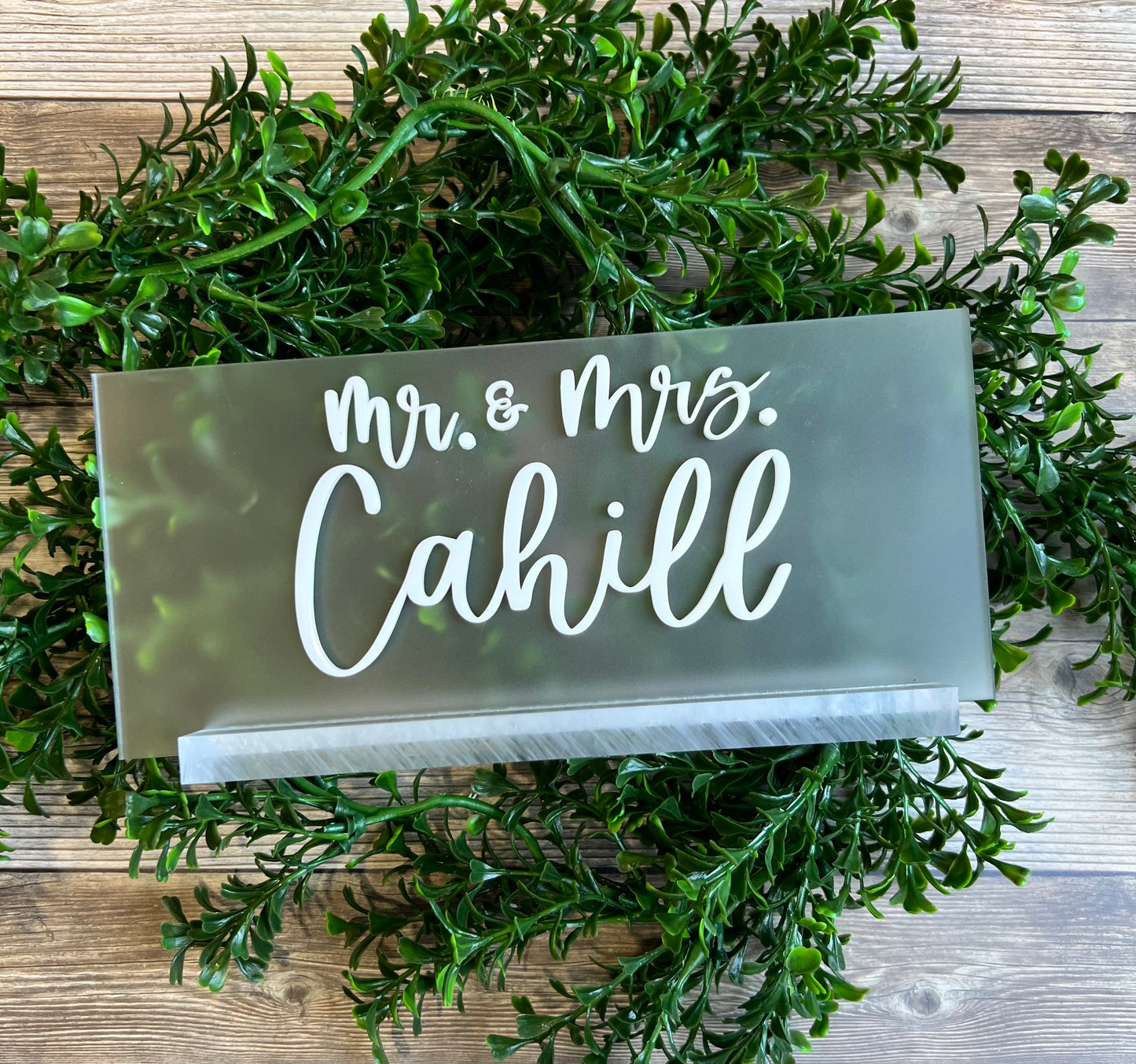 Mr. & Mrs. Wedding Head Table 3D Acrylic Signs | Family Name Laser Cut Acrylic Sign with Stand | Sweetheart Table Decor